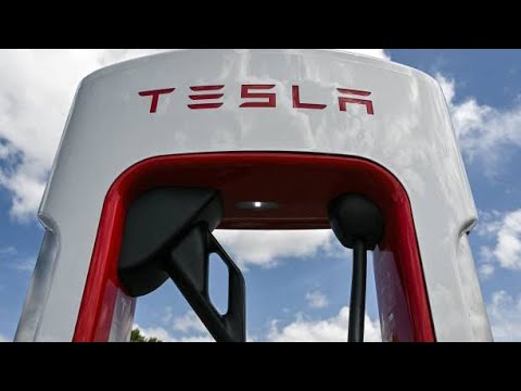 Two Key Executives Leave Musk’s Tesla