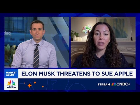 There are some really valid issues that Elon Musk raises with Apple, says Michal Lev-Ram