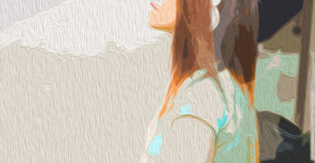 knee-figure-of-young-handsome-caucasian-reddish-straight-hair-woman-sitting-at-the-bus-SBI-304204825-HlwyPx.jpg