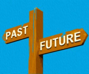 past-or-future-directions-on-a-signpost-SBI-300186982-ioS5Qe.jpg